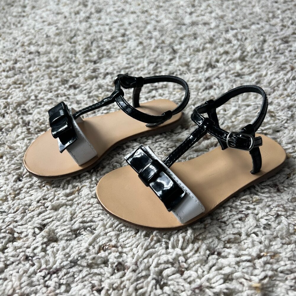 Janie and Jack white and black bow sandals size 7
